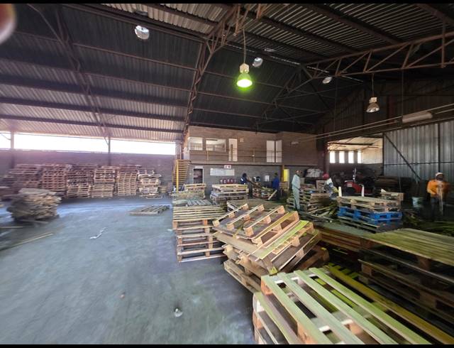 4,108M² WAREHOUSE TO LET IN ALRODE